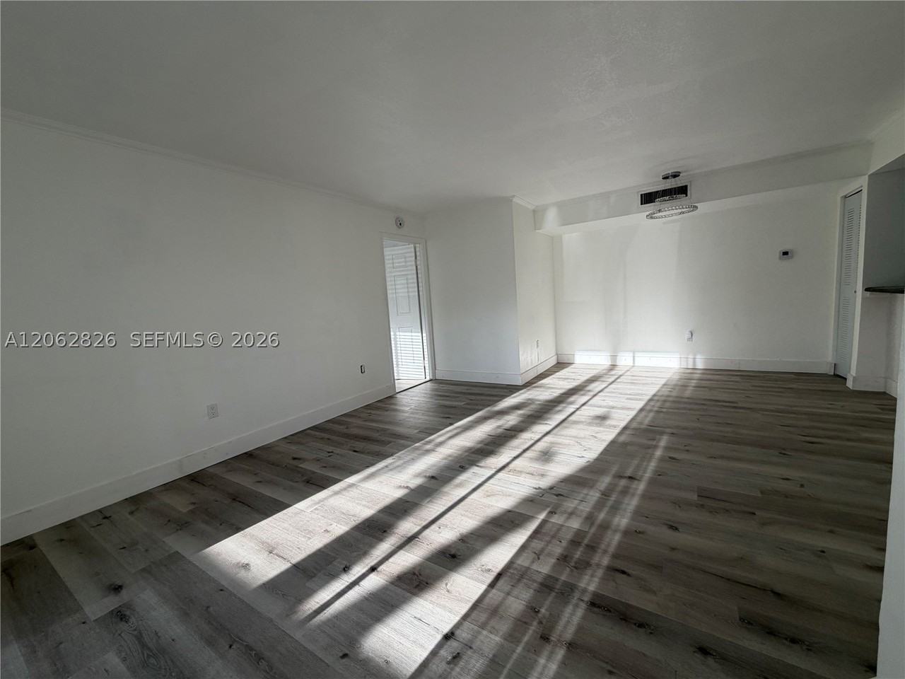 20681 Ne 4th Pl #101 - Photo 6 of 17