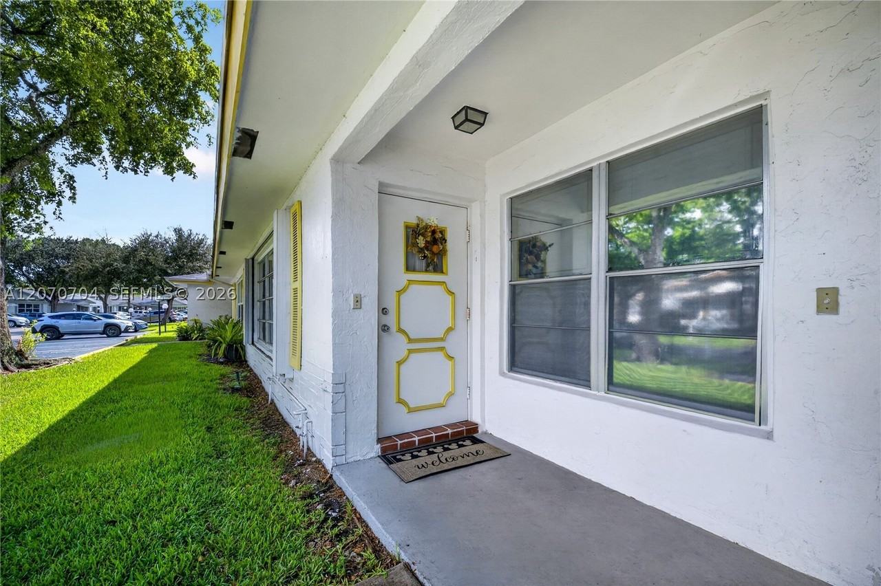 1055 Nw 83rd Ave #C47 - Photo 5 of 50
