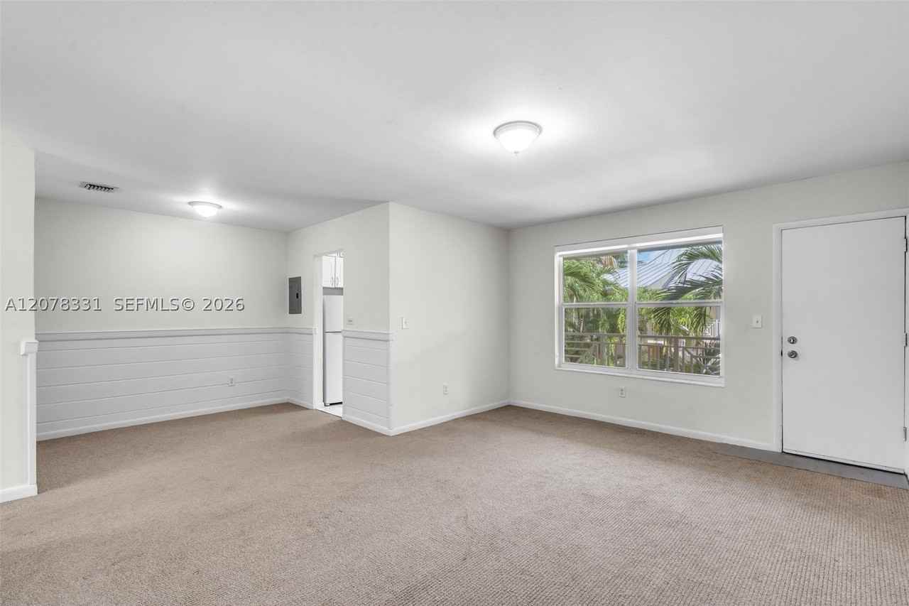 255 Sunrise Dr #309 - Photo 3 of 17