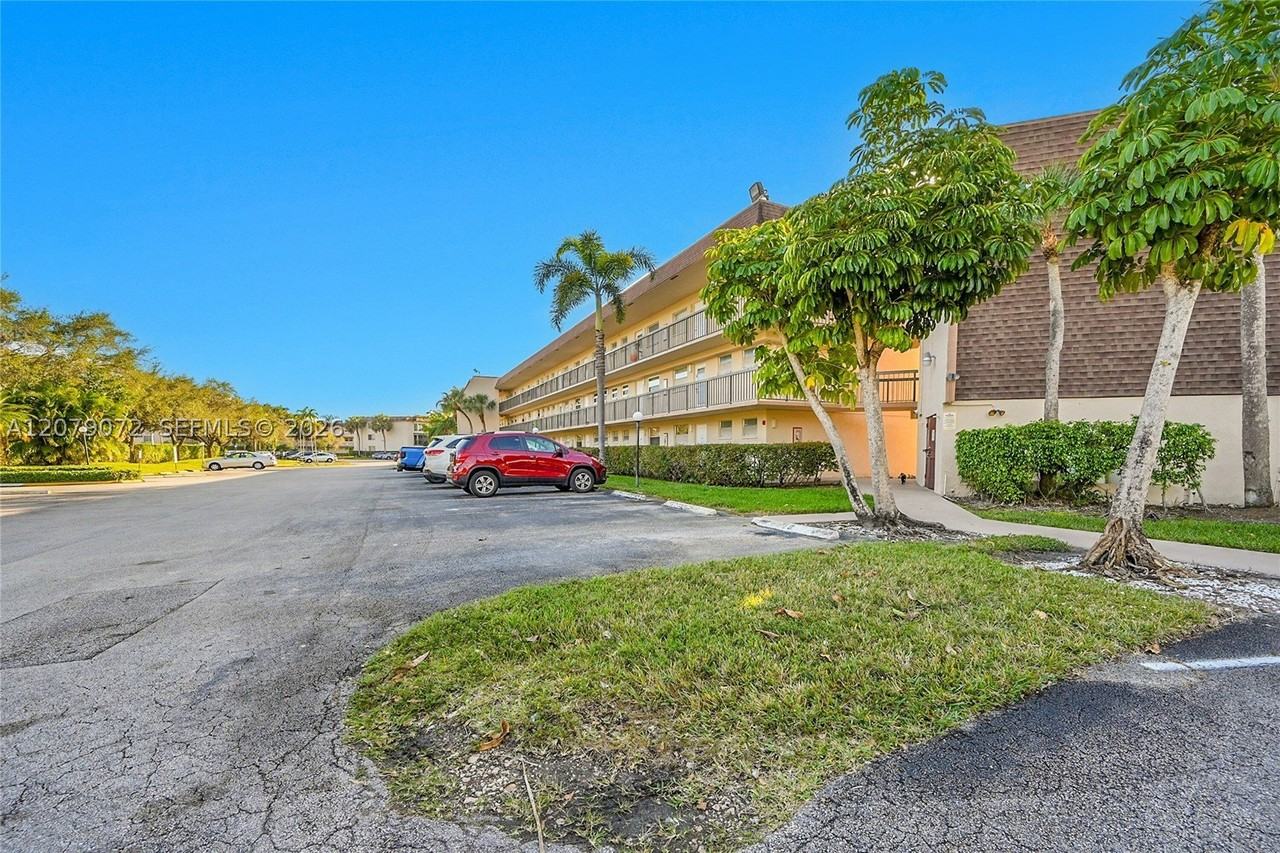 1801 Nw 75th Ave #305