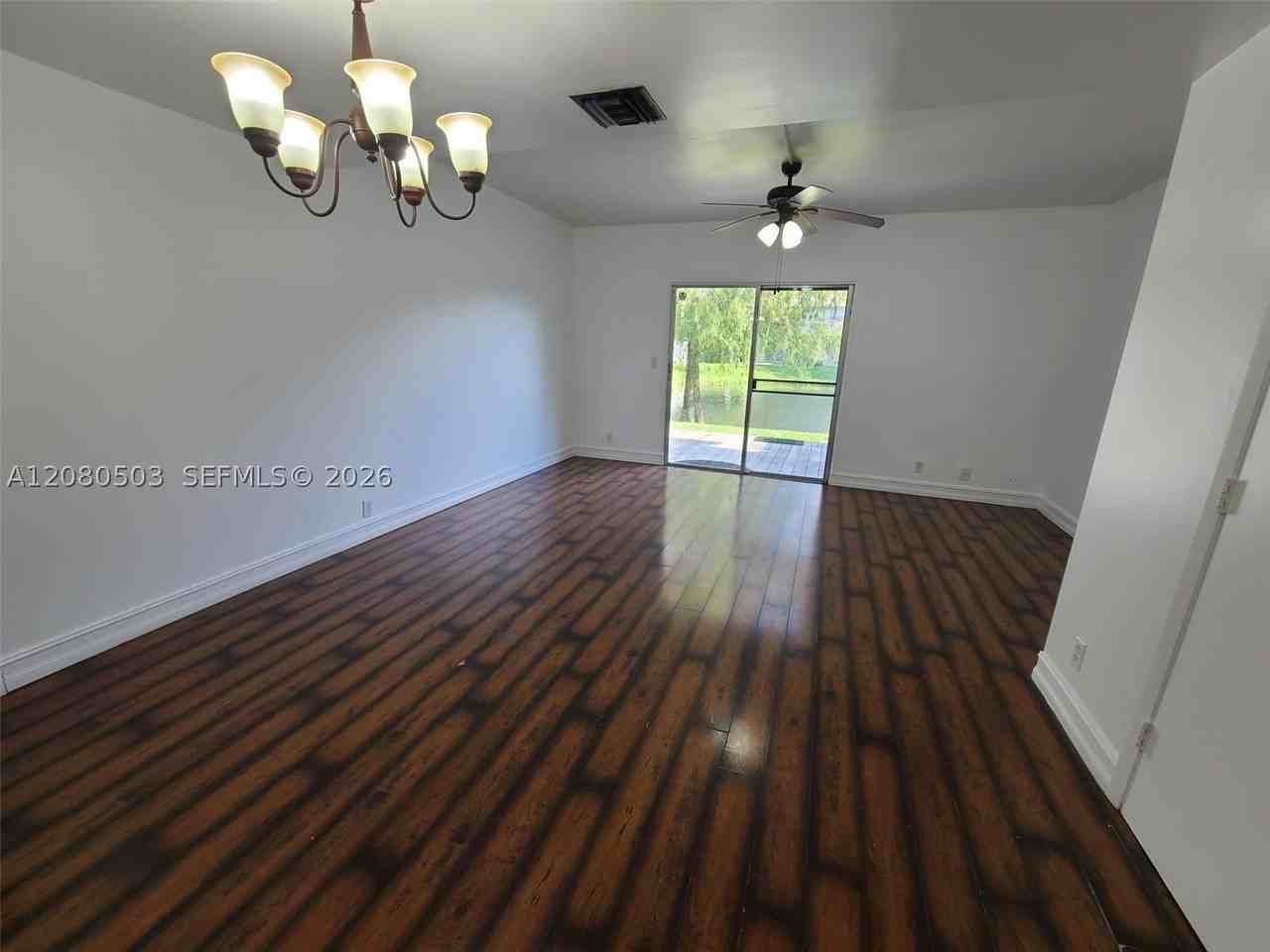 173 Sw 3rd St #173 - Photo 2 of 14
