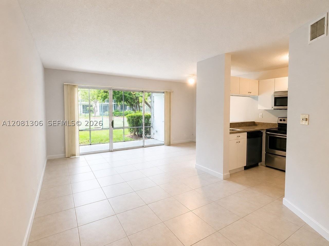 9509 Sw 138th Pl #9509 - Photo 3 of 11