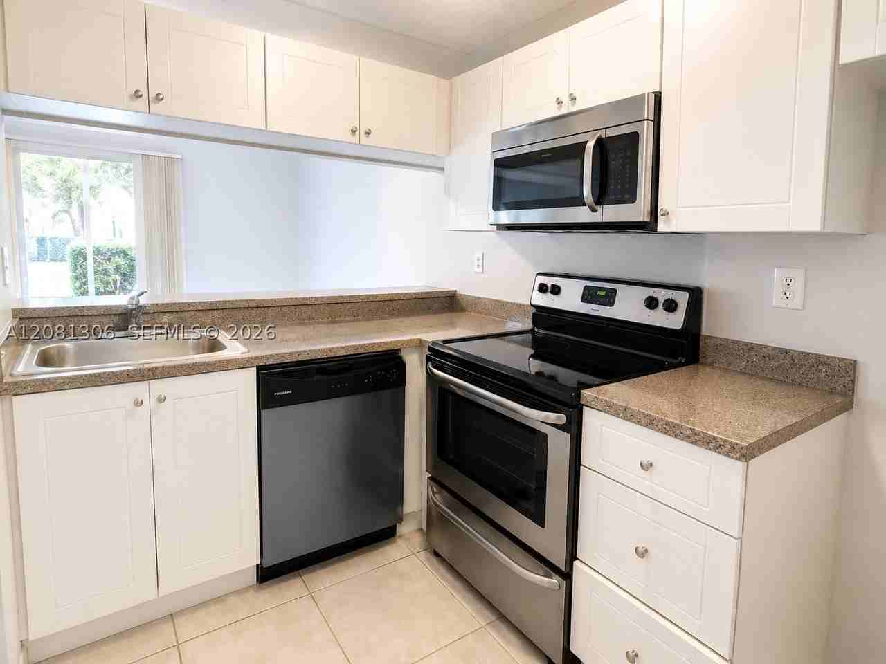 9509 Sw 138th Pl #9509 - Photo 5 of 11