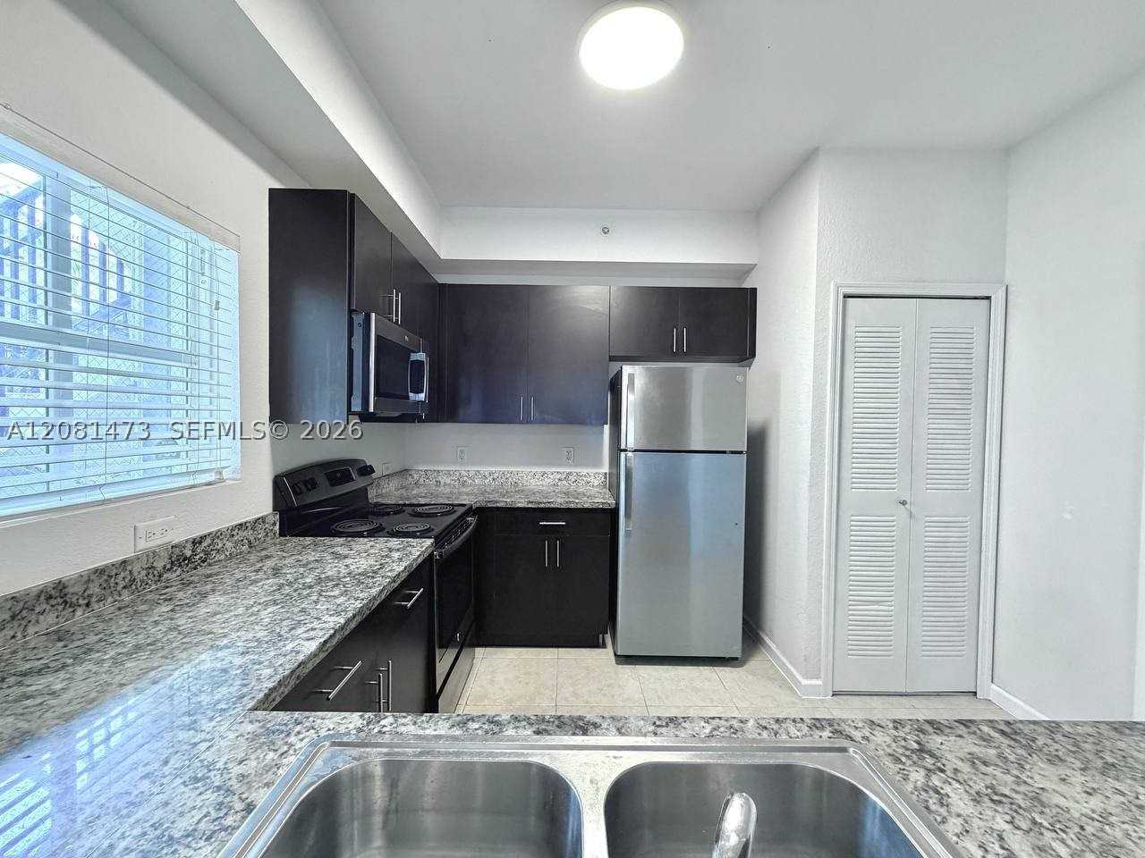 3429 W 80th St #201 - Photo 4 of 24