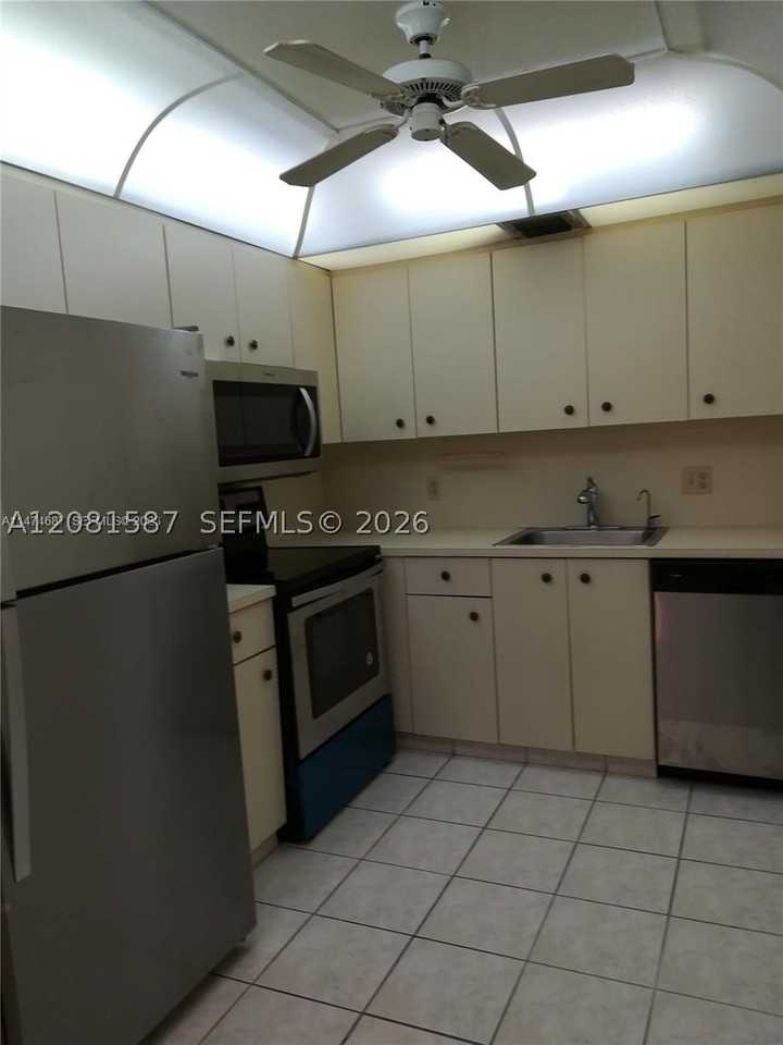 13455 Sw 9th Ct #117J - Photo 7 of 18