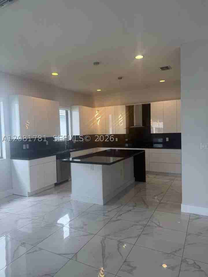 4261 Sw 178th Ave #3190 - Photo 3 of 14