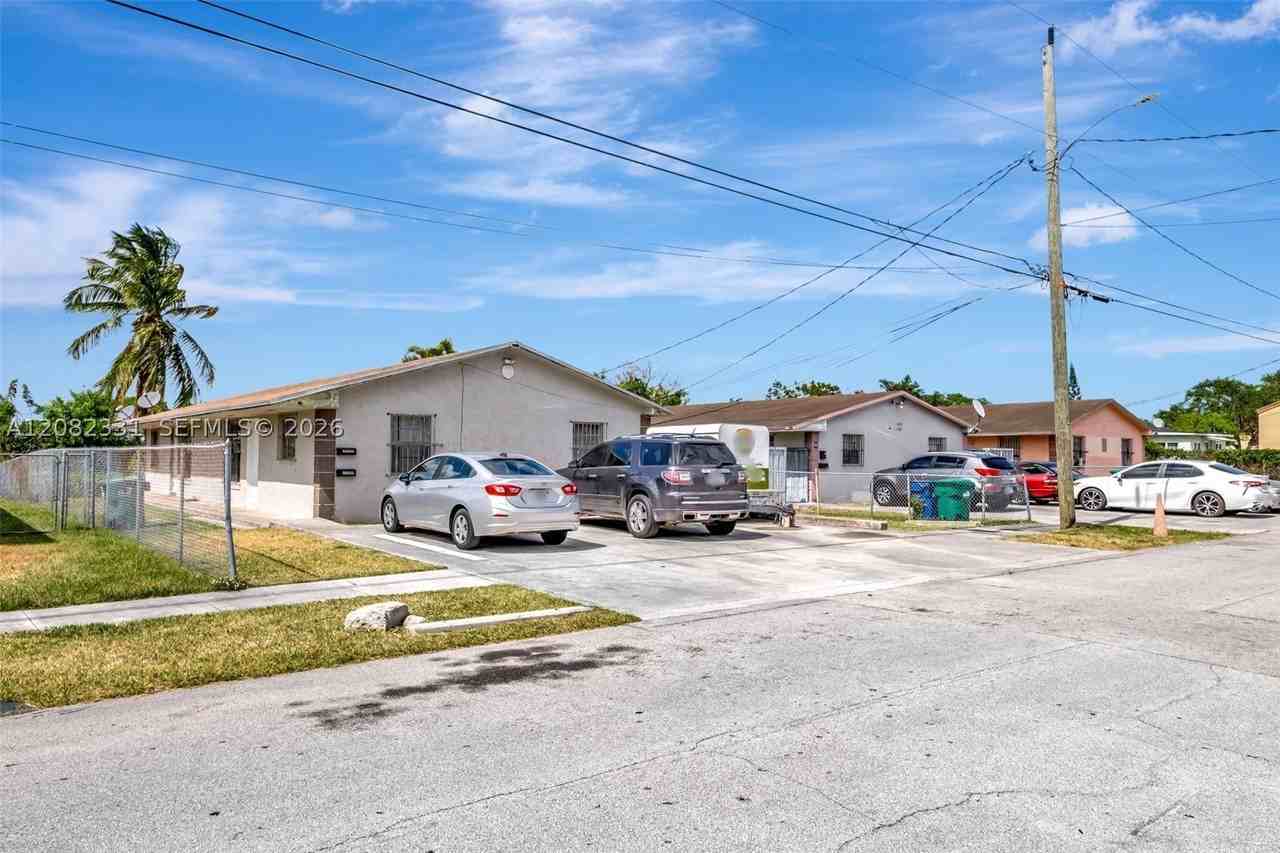 11475 Sw 215th St #11477 - Photo 2 of 11