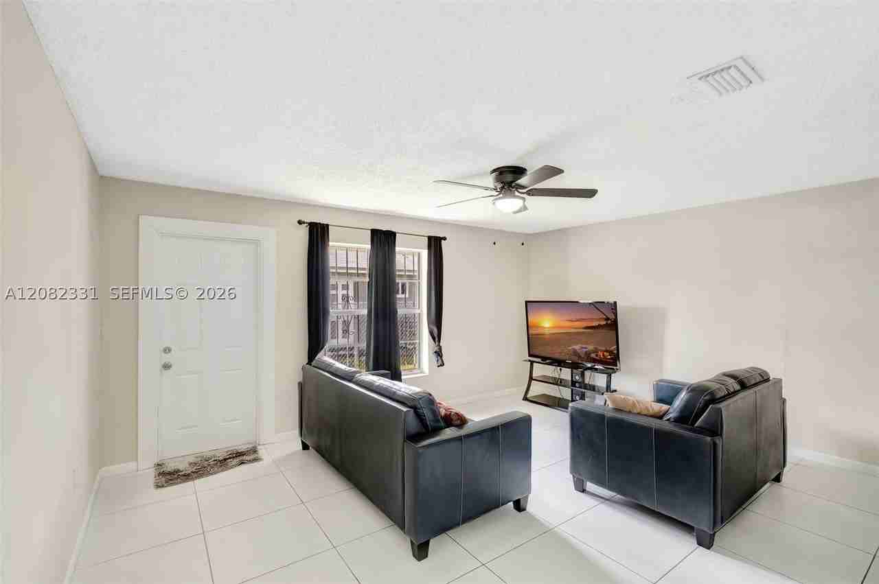 11475 Sw 215th St #11477 - Photo 4 of 11