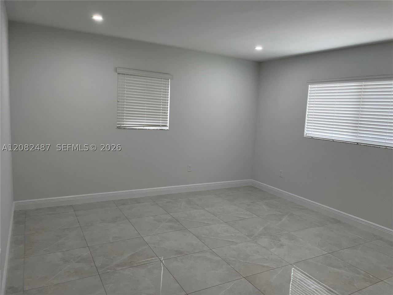 8640 Sw 125th Ter #0 - Photo 2 of 15