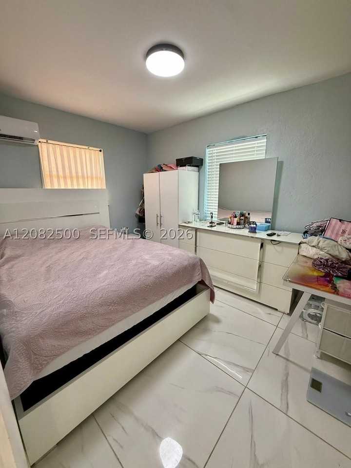 12801 Westview Dr - Photo 5 of 10