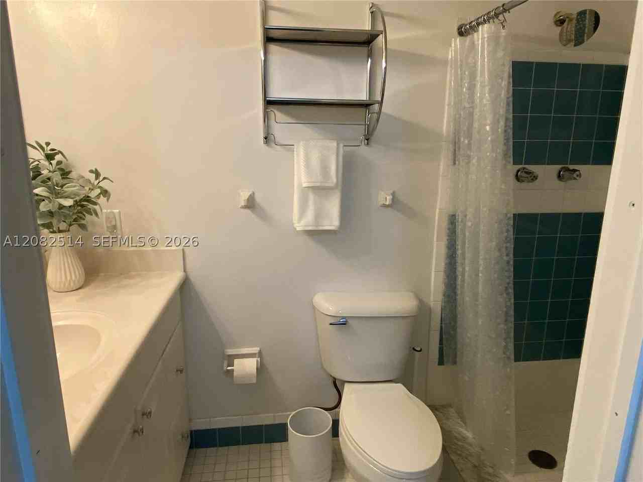 9840 Sw 165th Ter #1 - Photo 6 of 8