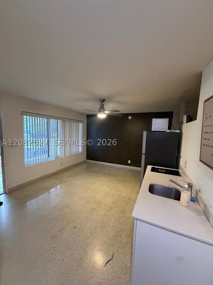 1100 Ne 18th Ct #1-8 - Photo 2 of 16
