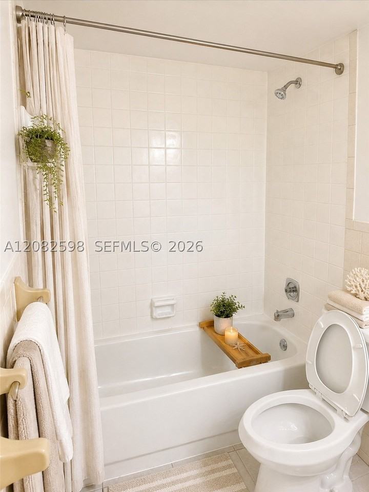 238 Sw 1st St #F1 - Photo 3 of 7