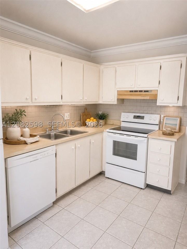 238 Sw 1st St #F1 - Photo 7 of 7