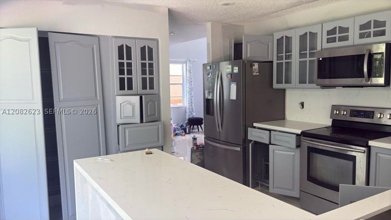 10151 Sw 9th Ln #10151 - Photo 3 of 5