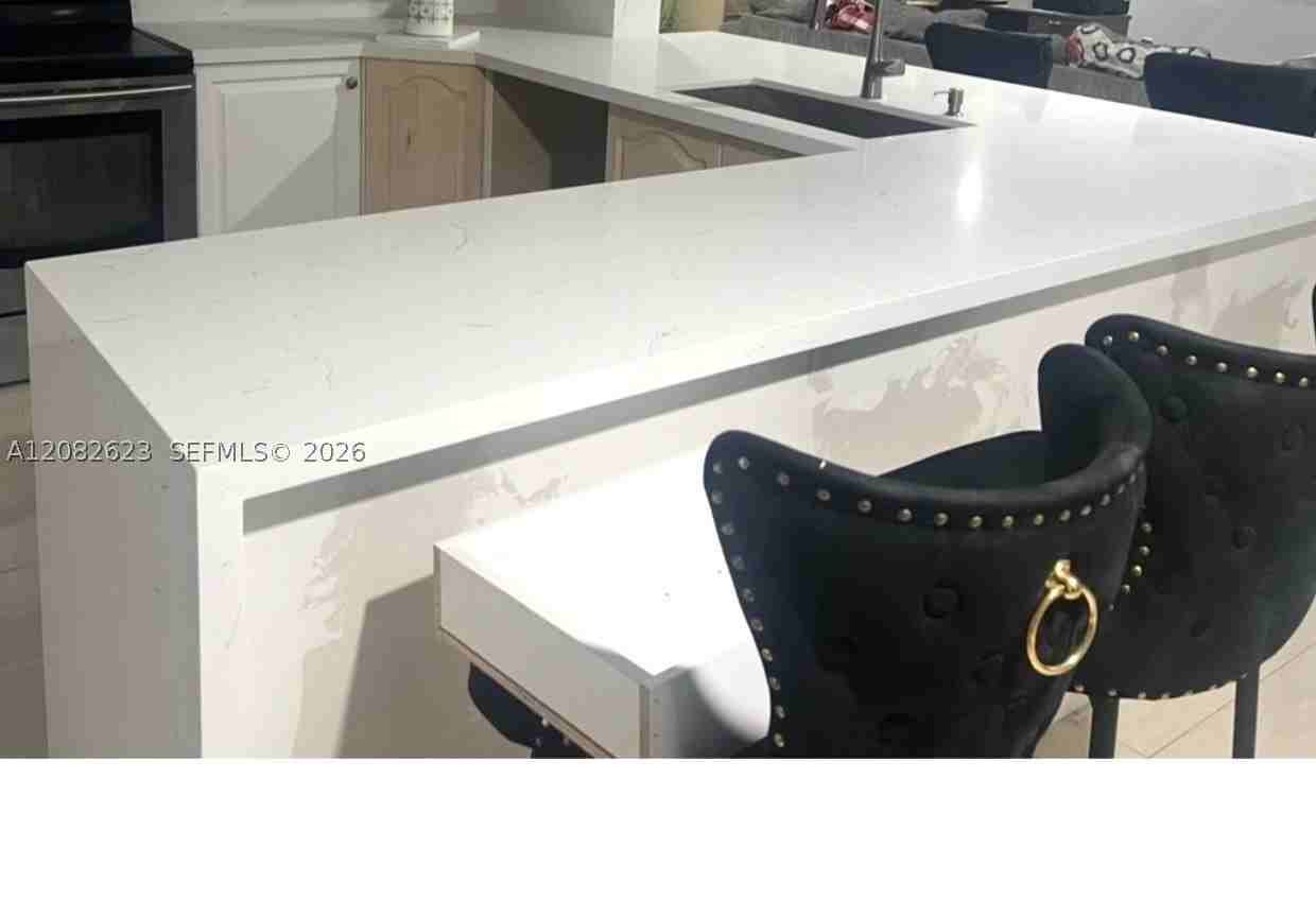 10151 Sw 9th Ln #10151 - Photo 5 of 5