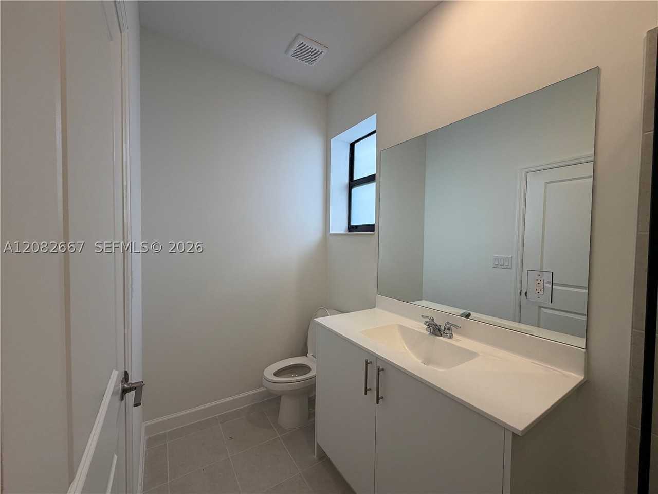 19111 Sw 315th St #B - Photo 4 of 7