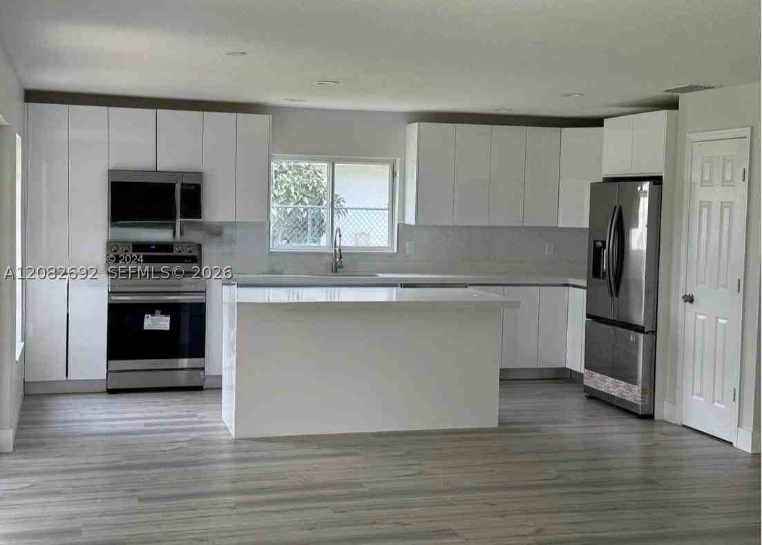 766 Se Norcross Ave #0 - Photo 4 of 18