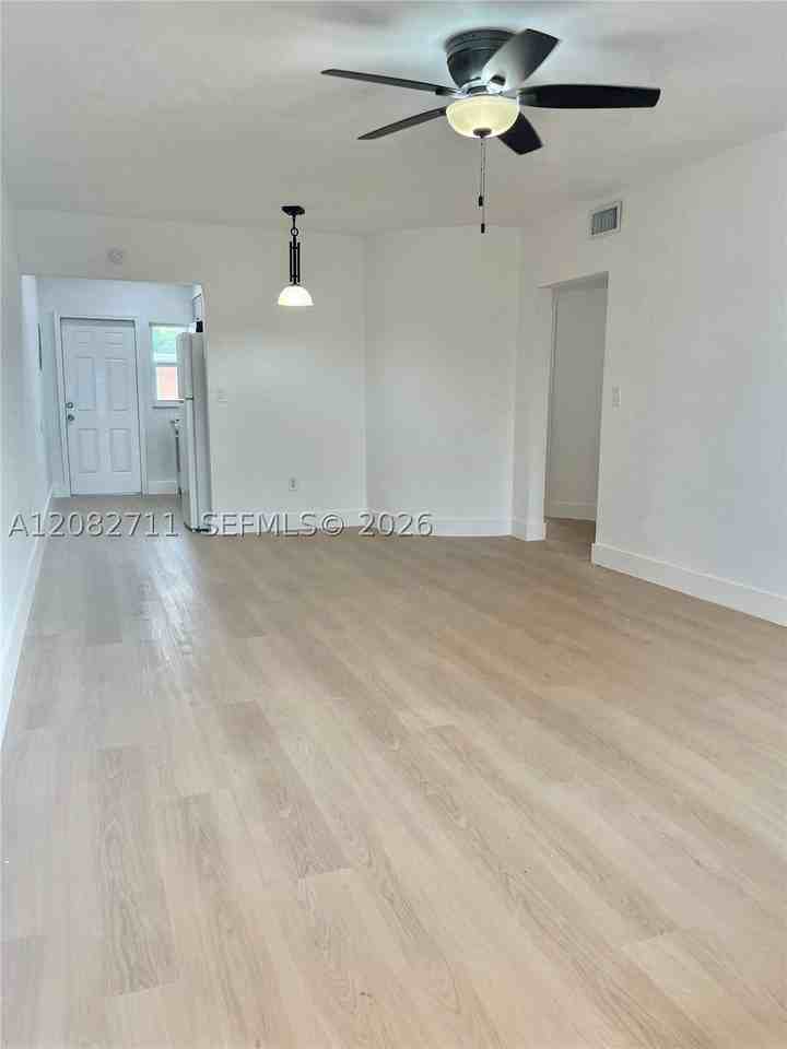 3401 Sw 11th St #3AKA1B - Photo 2 of 21