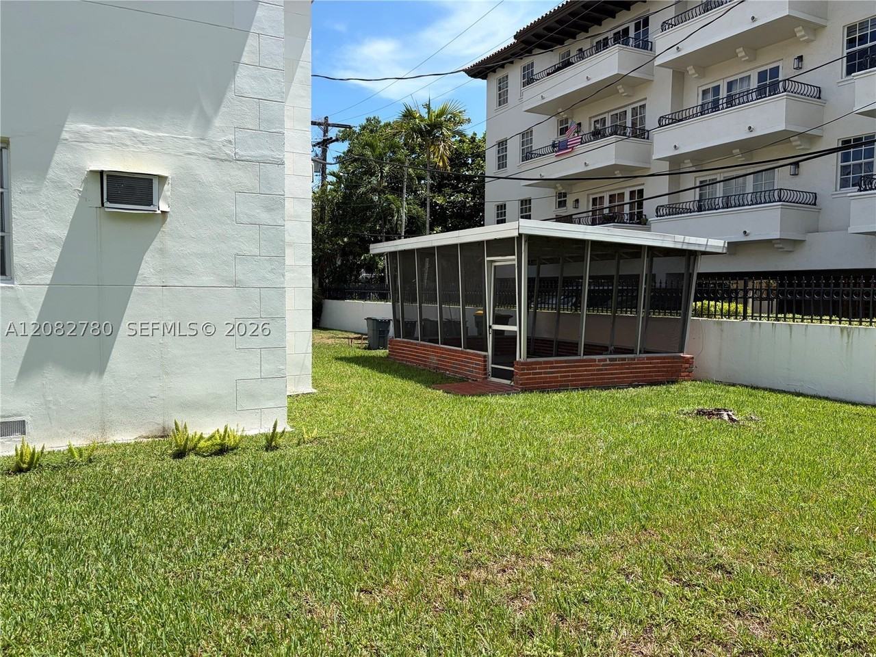 16 Santillane Ave #4 - Photo 3 of 19
