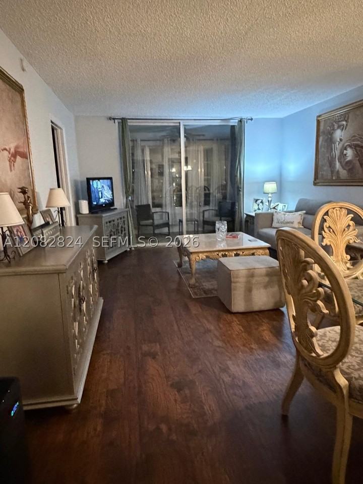8220 Sunrise Lakes Blvd #211 - Photo 5 of 23