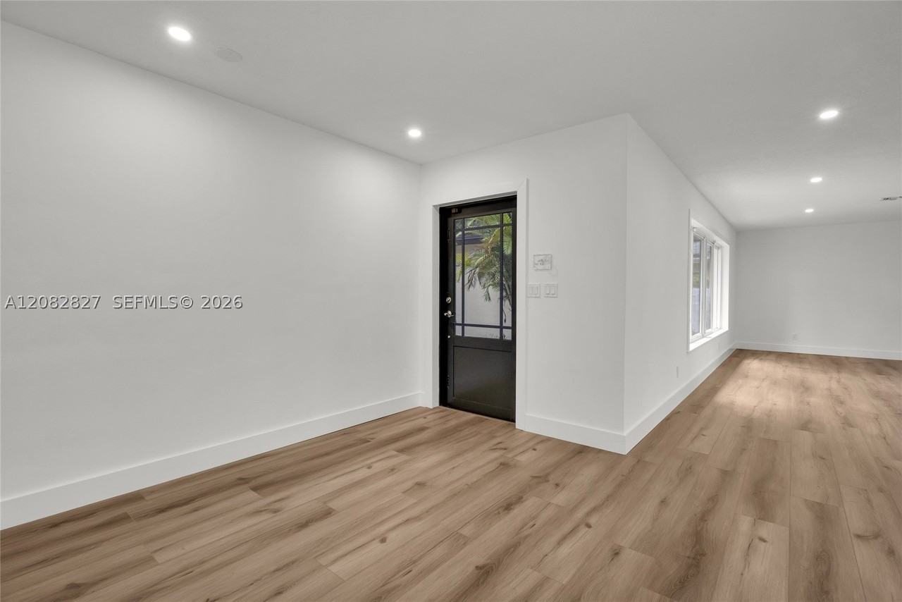6331 Sw 62nd Ter - Photo 7 of 27