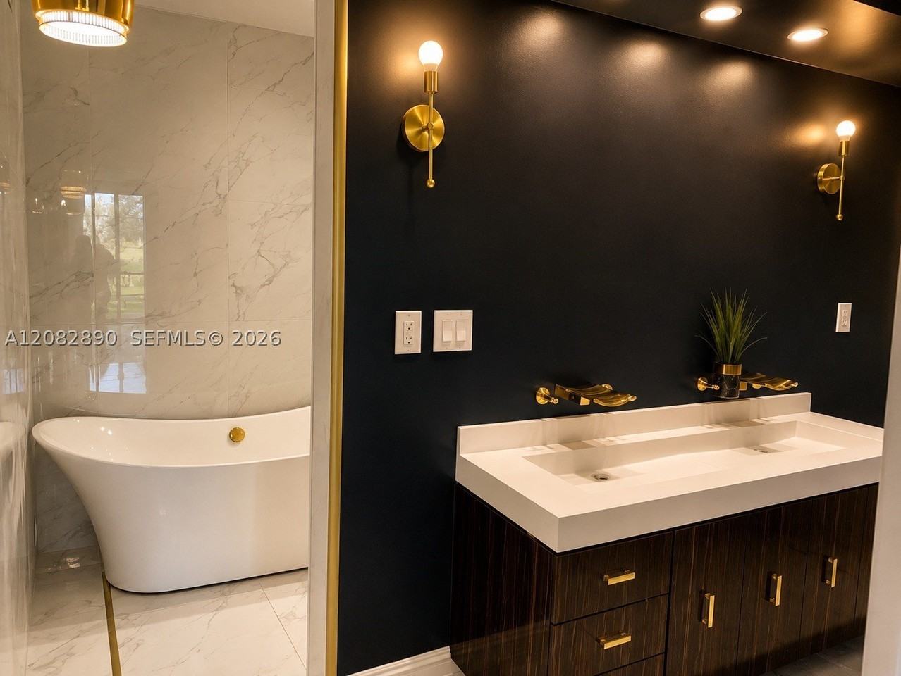 555 Oaks Ln #107 - Photo 4 of 20