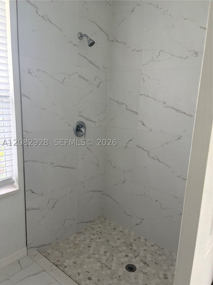3507 15th St W - Photo 7 of 9
