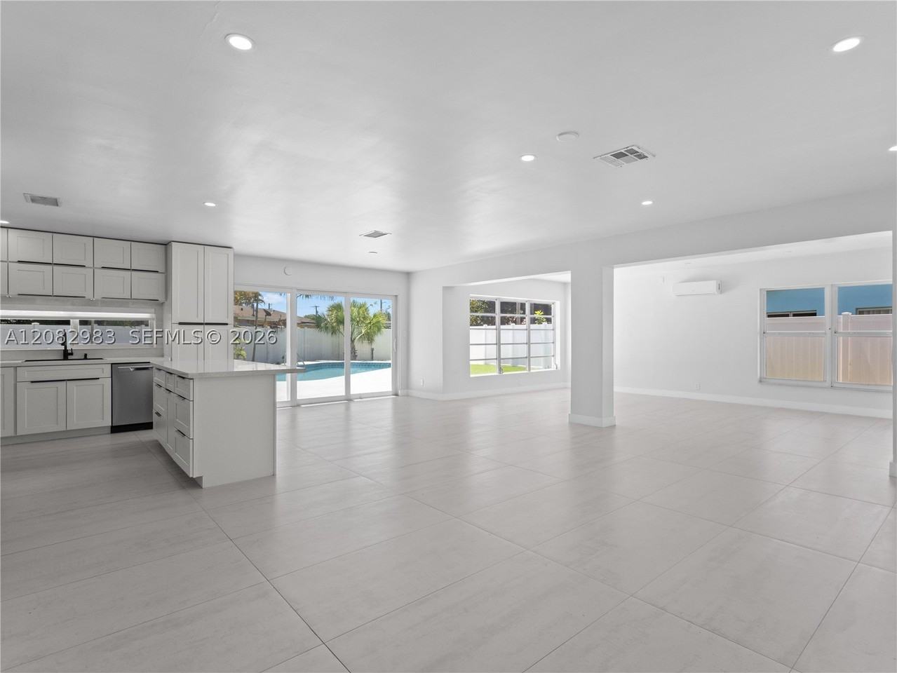 421 S 56th Ter - Photo 6 of 20