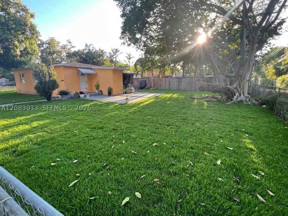 1605 Nw 127th St #0 - Photo 6 of 16