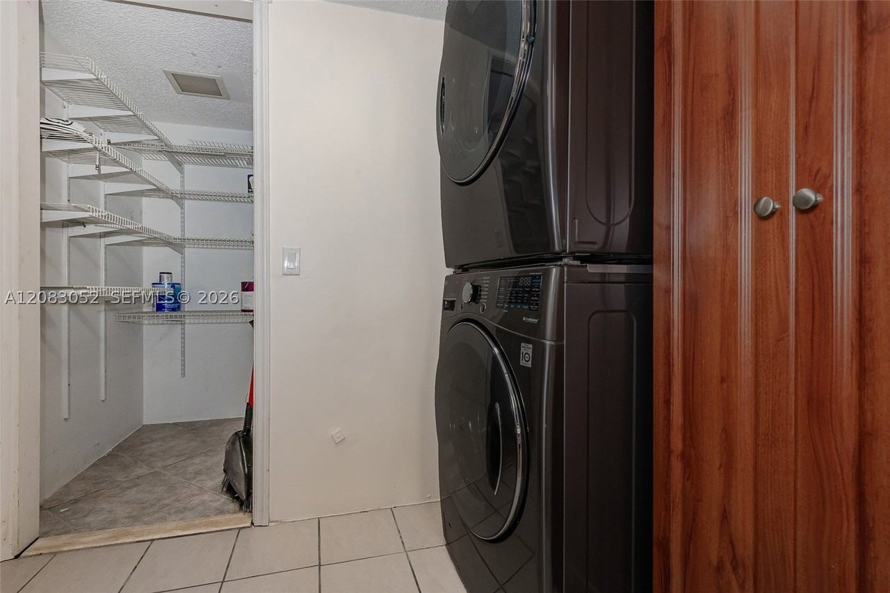 1504 Nw 112th Ter - Photo 3 of 29