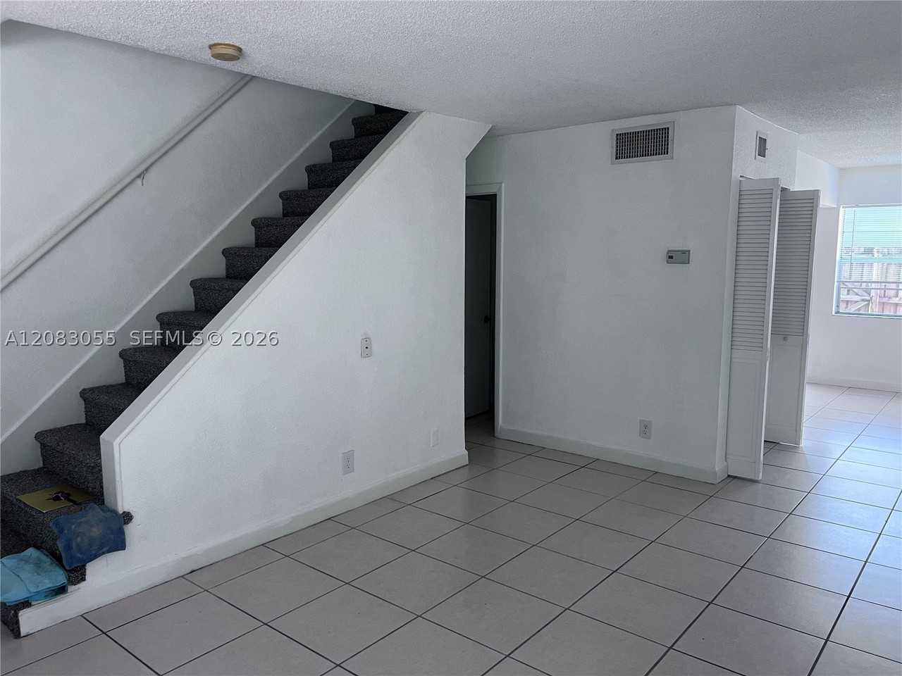 4651 Nw 9th Dr #4651 - Photo 6 of 22