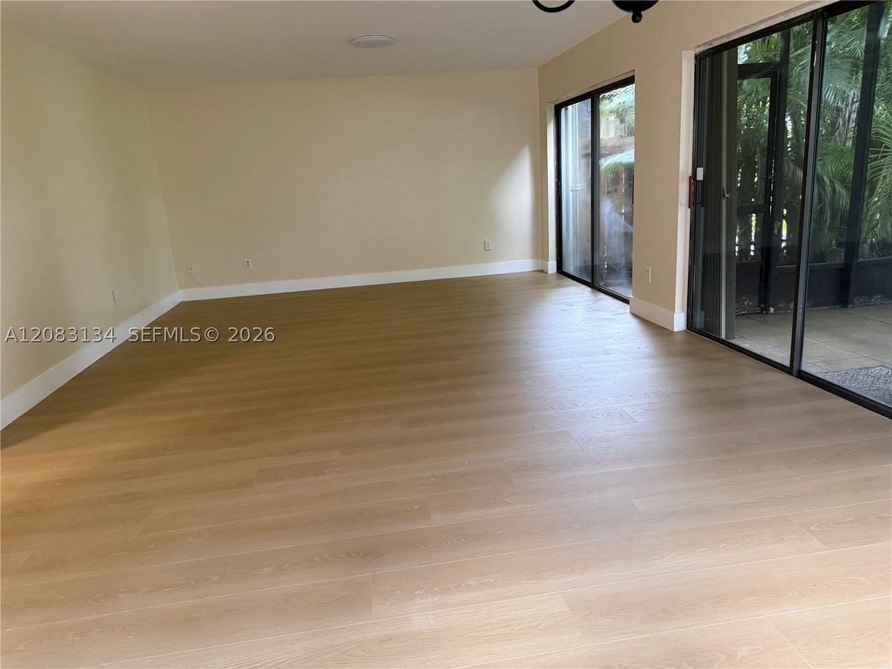 19233 E Lake Dr #19233 - Photo 4 of 16