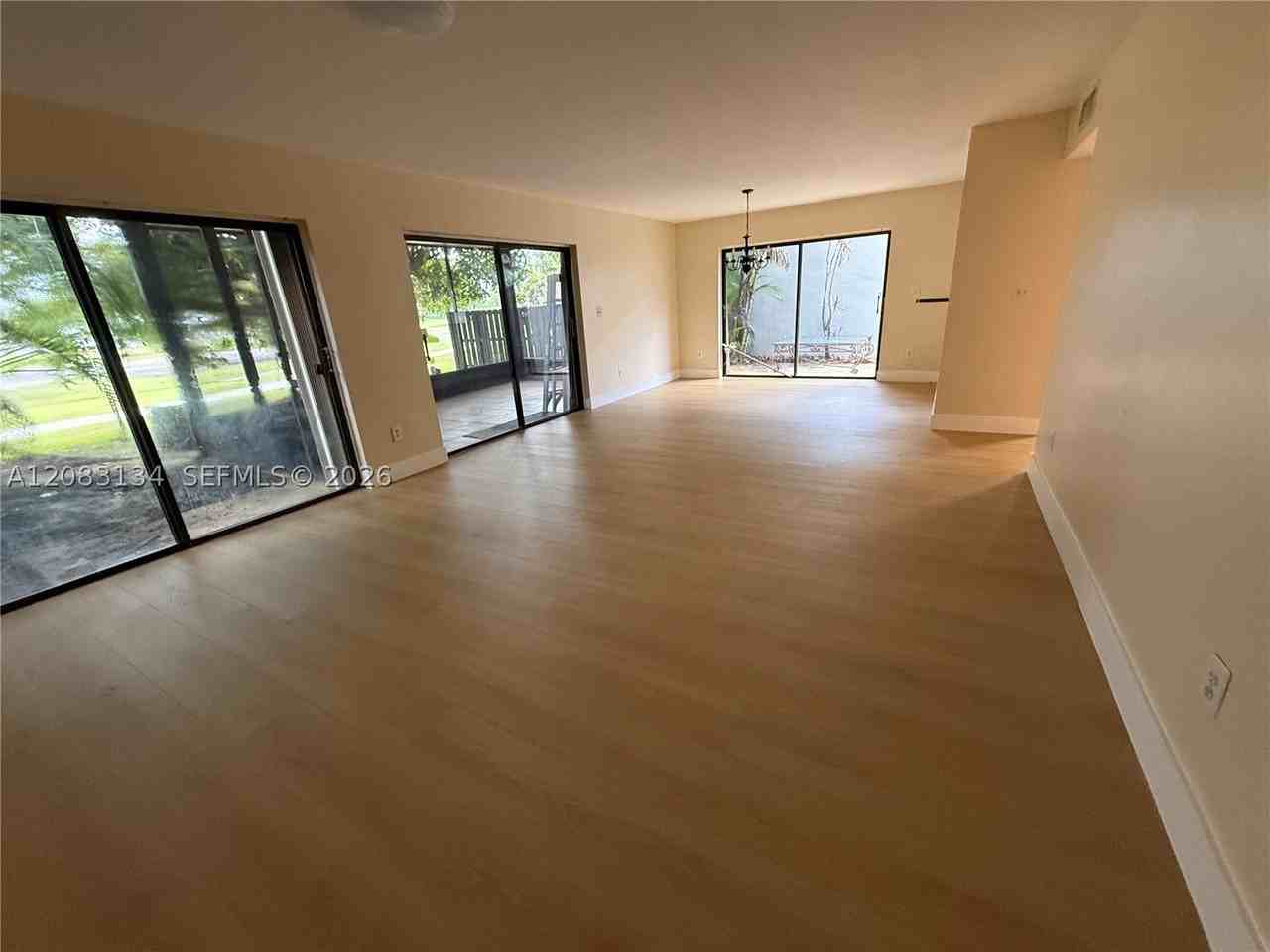 19233 E Lake Dr #19233 - Photo 6 of 16