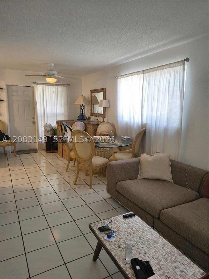 2330 Polk St #12 - Photo 5 of 11