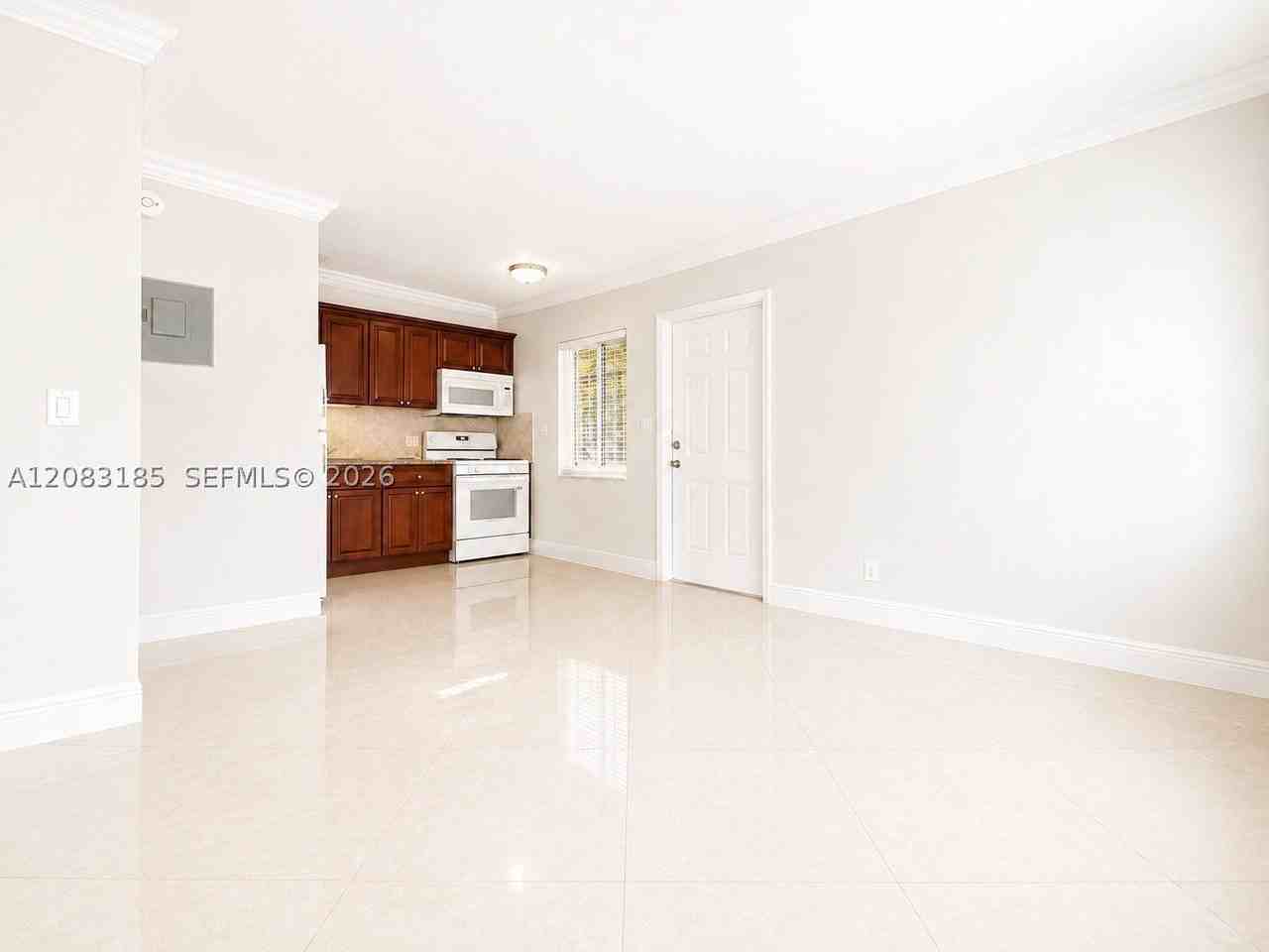 2901 Middle River Dr #5 - Photo 3 of 14