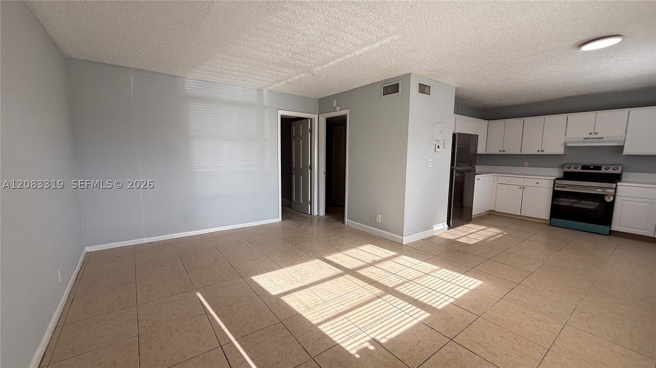 5436 Nw 19th St #5408 - Photo 3 of 18