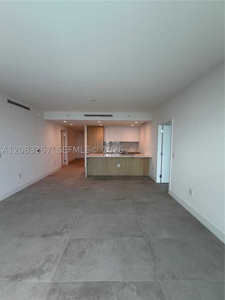 2411 Laguna Cir #2508