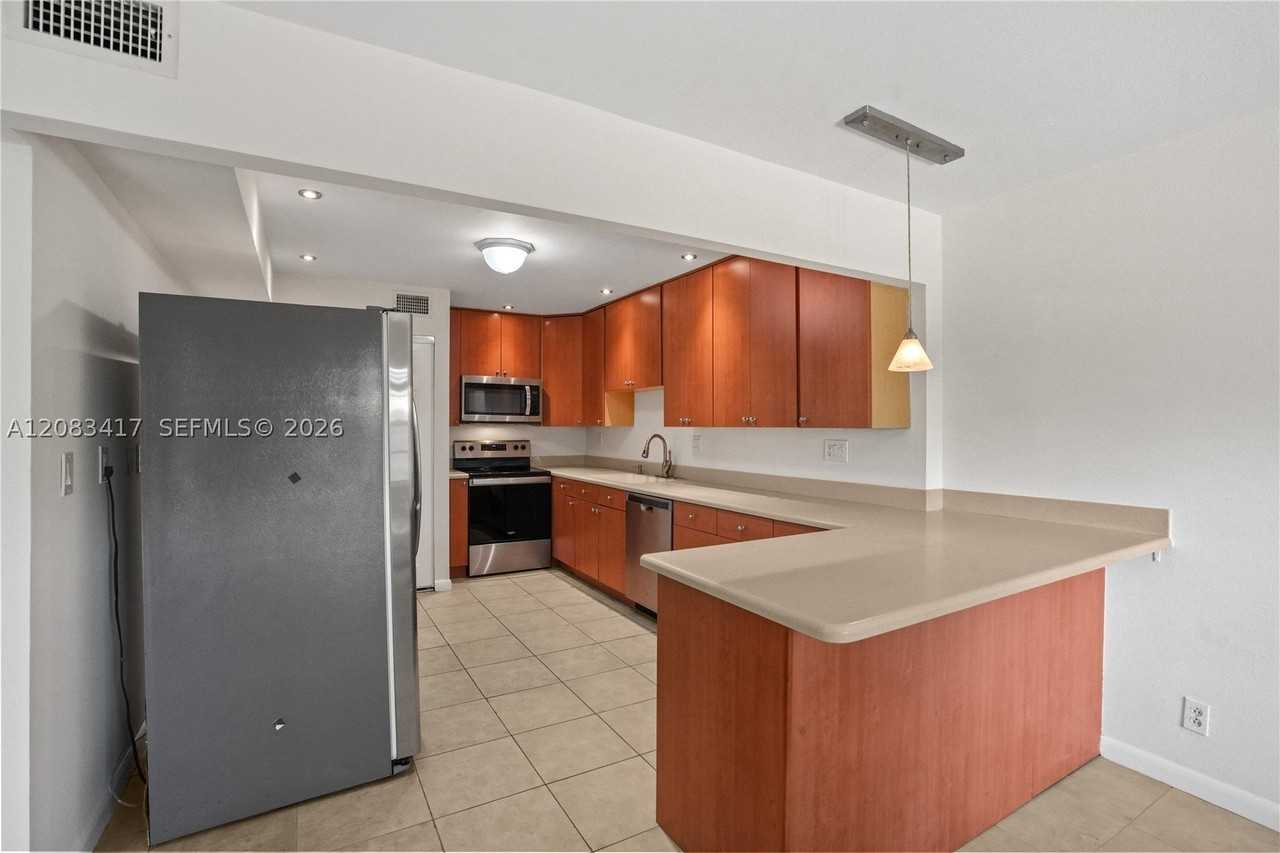 1749 Sw 81st Ln #5-30 - Photo 7 of 44