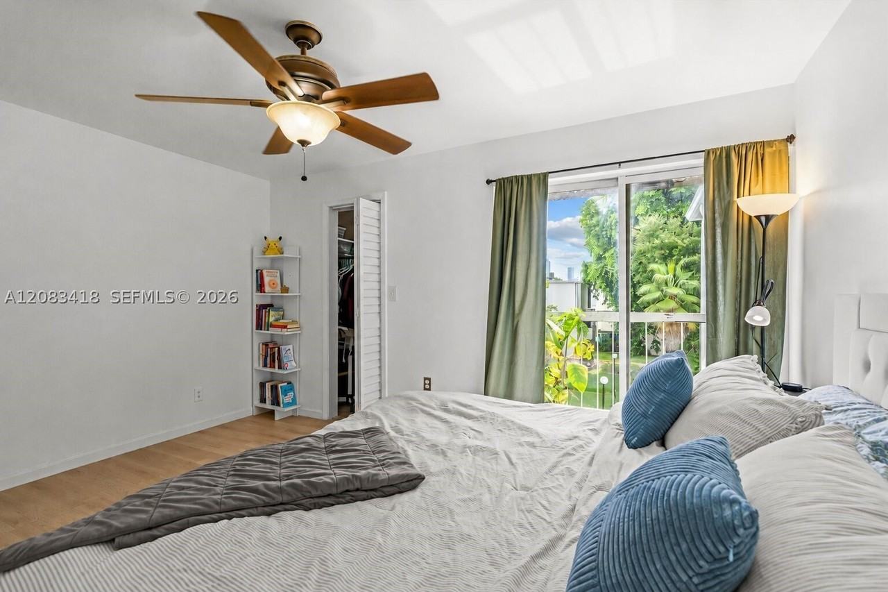 1914 Sw 17th Ave #24 - Photo 6 of 22