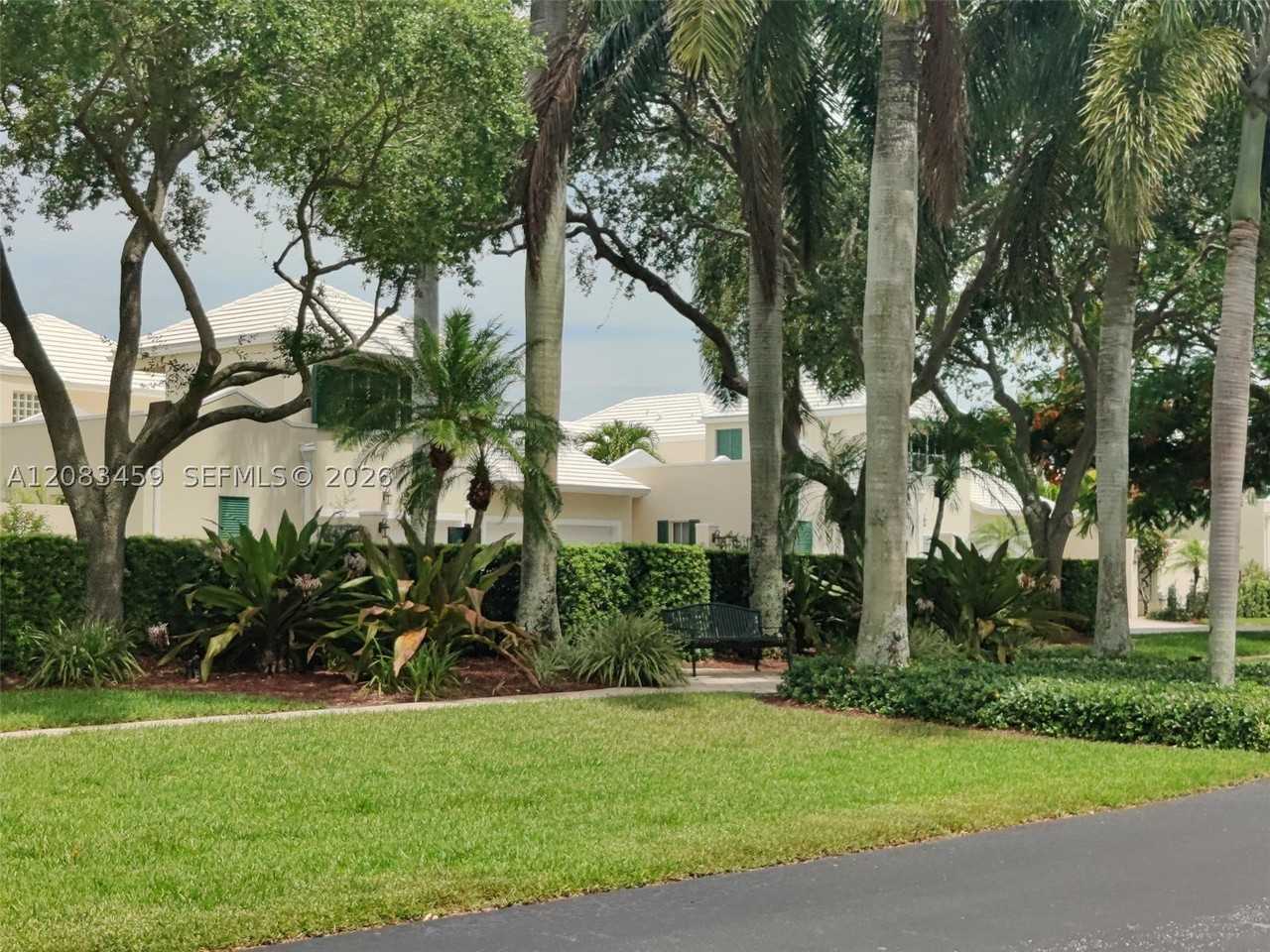 17276 Bermuda Village Dr #17276 - Photo 6 of 50