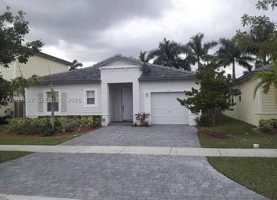 featured image of 140 Ne 28th Ter #1