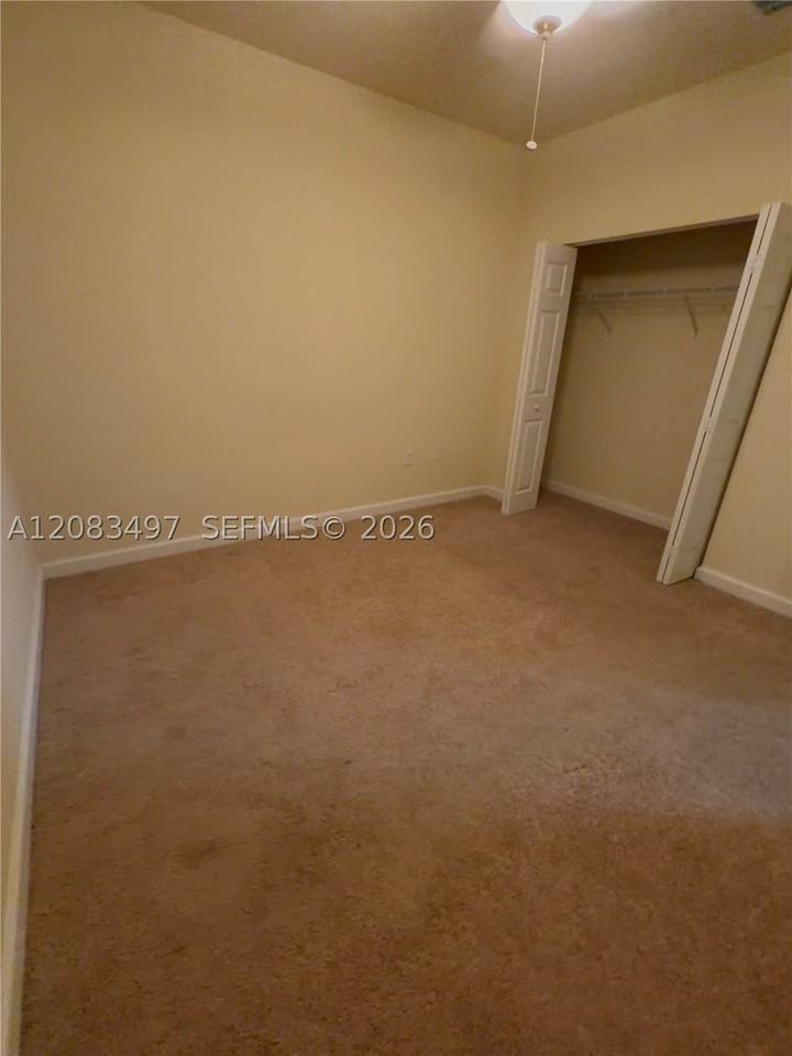 140 Ne 28th Ter #1 - Photo 7 of 30