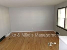 featured image of 6408 N 73rd St