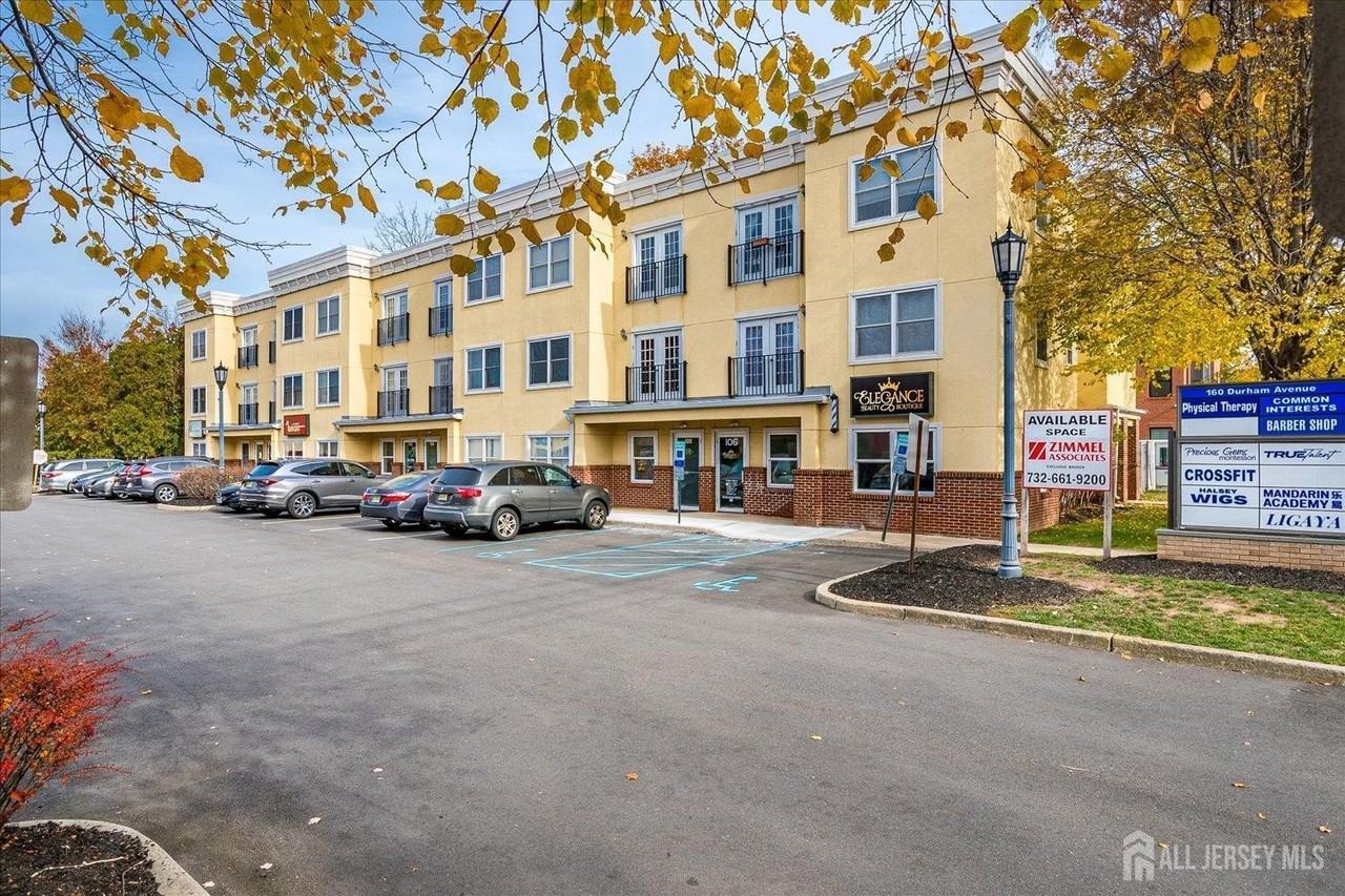 160 Durham Ave #203