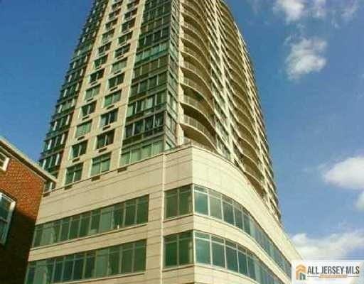 1 Spring St #1204