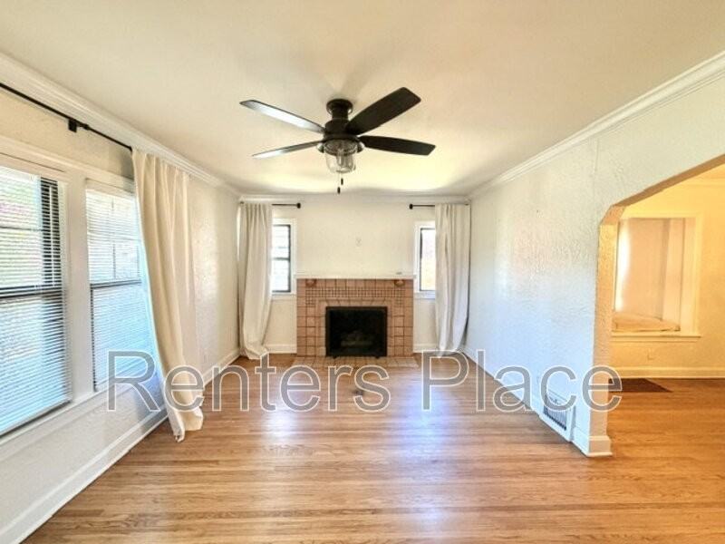 1531 S Gary Pl - Photo 2 of 17