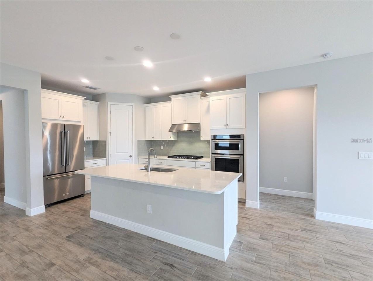 5834 Long Shore Loop - Photo 2 of 15