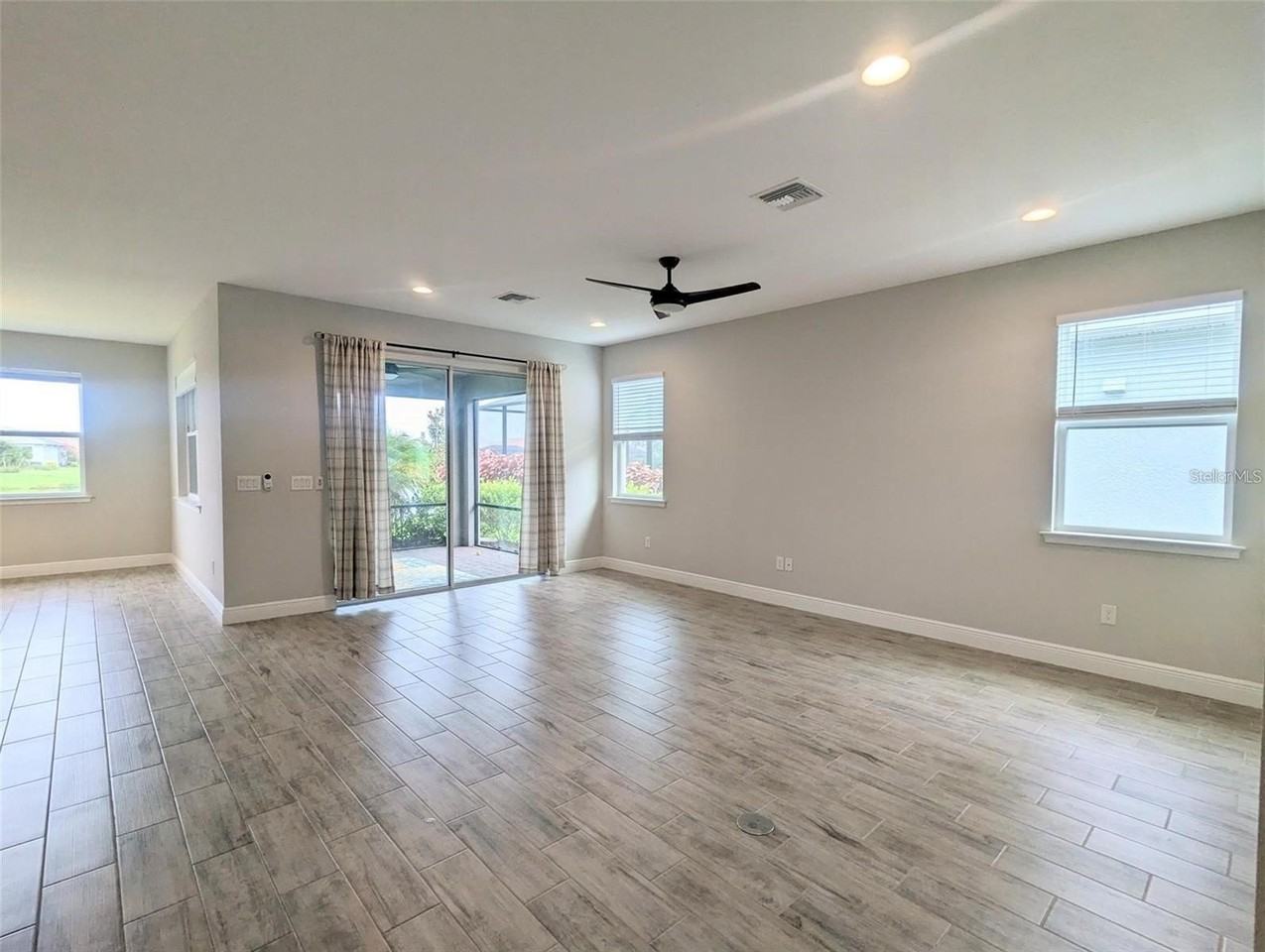 5834 Long Shore Loop - Photo 5 of 15