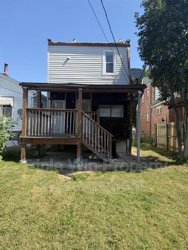 5246 Blow St - Photo 3 of 29